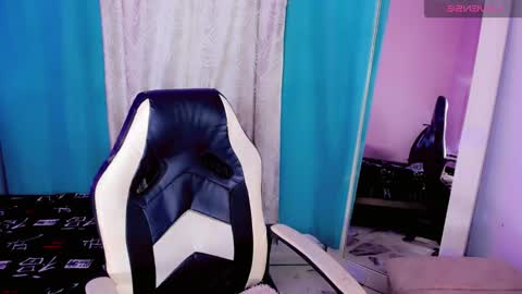 Snapshot of miludollts chatting on February 2026 08:49:01 AM kendall online show from February 2026 08:49:01 AM