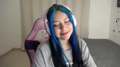 Snapshot of milusolers chatting on November 2025 06:23:01 AM Milusolers online show from November 2025 06:23:01 AM