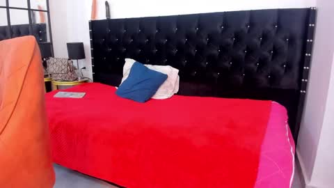 Miluu online show from December 2024 04:13:01 AM