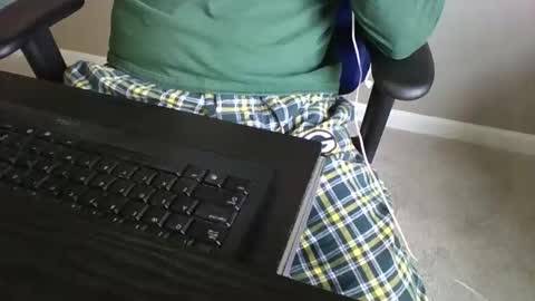 Snapshot of milwaukeebadger24 chatting on January 2025 05:27:01 PM milwaukeebadger24 online show from January 2025 05:27:01 PM