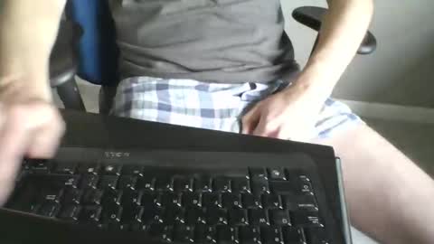 Snapshot of milwaukeebadger24 chatting on November 2025 04:40:02 PM milwaukeebadger24 online show from November 2025 04:40:02 PM