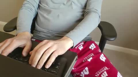 Snapshot of milwaukeebadger24 chatting on February 2026 04:13:01 PM milwaukeebadger24 online show from February 2026 04:13:01 PM