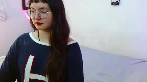 mily_baker online show from December 2025 05:54:02 PM