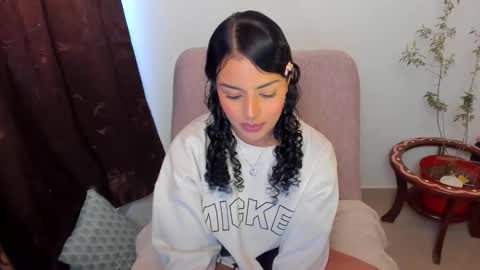 Snapshot of mimi_sa chatting on November 2025 09:08:01 PM Mimii online show from November 2025 09:08:01 PM