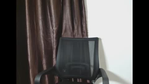 mimi online show from February 2026 10:52:02 PM