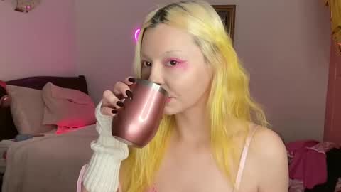 mimsymarlo online show from December 2024 12:25:01 AM