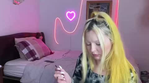 mimsymarlo online show from December 2024 10:44:02 PM