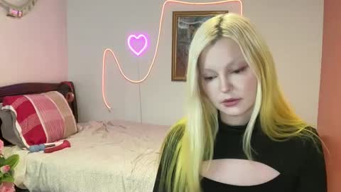 mimsymarlo online show from February 2025 10:23:02 PM