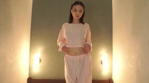 Mira online show from March 2026 06:43:02 AM