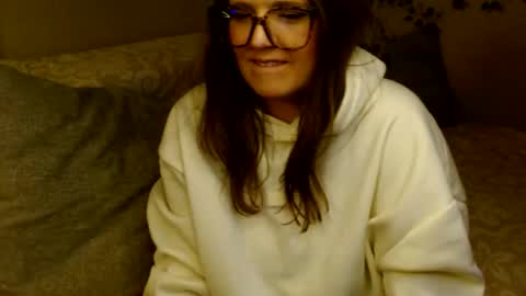 Mindy online show from April 2026 09:57:01 AM