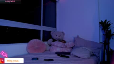 My name is Fer Nice to meet you  give it a thumbs up please its important online show from February 2025 05:37:01 AM