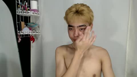mingkla_man online show from May 2026 10:10:01 AM