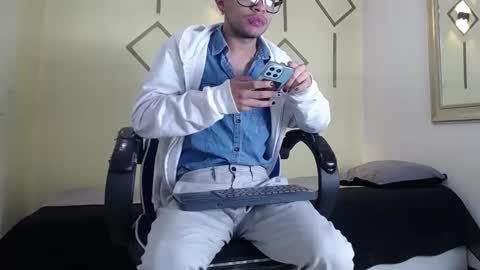 Snapshot of minho_reyes chatting on December 2025 12:58:01 PM Minho Reyes online show from December 2025 12:58:01 PM