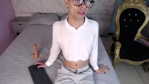 Snapshot of minho_reyes chatting on December 2025 01:05:02 PM Minho Reyes online show from December 2025 01:05:02 PM