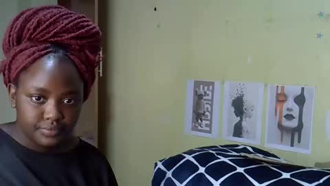 Snapshot of mini_karee chatting on February 2026 03:41:02 PM mini_karee online show from February 2026 03:41:02 PM