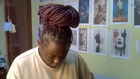 mini_karee online show from March 2026 10:04:01 AM