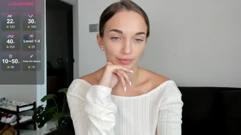 Snapshot of minimaia chatting on February 2025 06:02:01 AM Maya online show from February 2025 06:02:01 AM