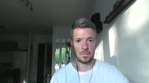 minka28 online show from April 2026 05:26:02 PM