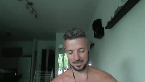 minka28 online show from May 2026 05:20:02 PM