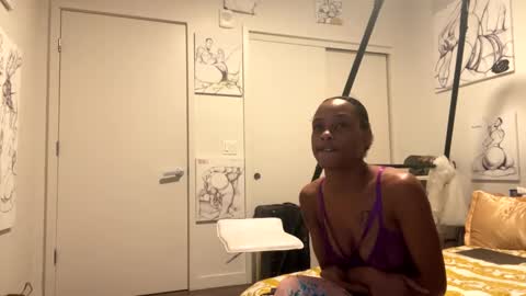 Snapshot of minniehunney chatting on January 2025 10:36:02 AM minniehunney online show from January 2025 10:36:02 AM