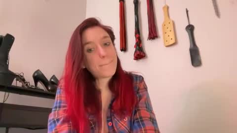 Snapshot of minnyminx chatting on February 2025 01:14:01 AM Minx online show from February 2025 01:14:01 AM