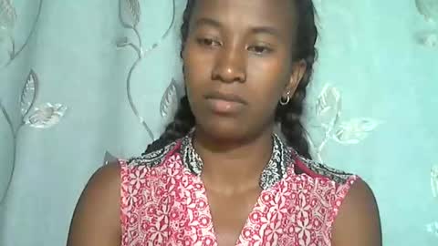 minouch211907 online show from February 2026 05:28:02 AM