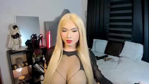 Snapshot of minty_hill chatting on February 2026 05:42:01 PM MARIANE online show from February 2026 05:42:01 PM