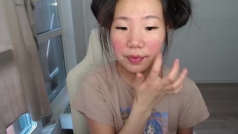 mira_g online show from February 2025 12:59:01 PM