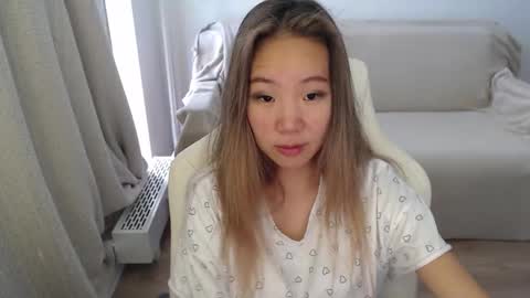 mira_g online show from September 2025 11:10:01 AM