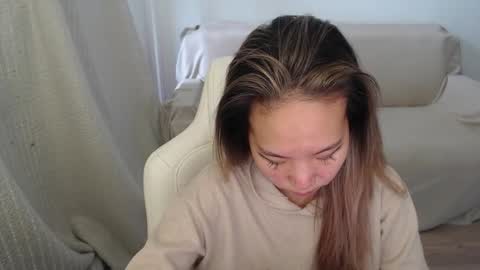 mira_g online show from September 2025 11:56:02 AM