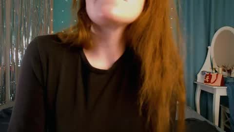Snapshot of mira_glace chatting on April 2026 12:25:01 PM Mira3 online show from April 2026 12:25:01 PM