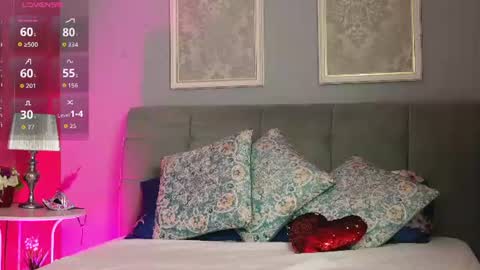 Snapshot of mira_glow chatting on June 2026 05:30:01 AM Mira online show from June 2026 05:30:01 AM