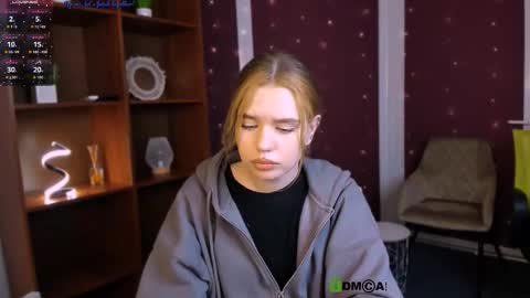 mira_lyn online show from November 2025 07:18:01 PM