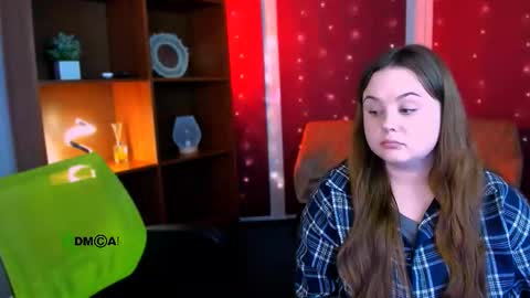 mira_lyn online show from December 2025 01:49:01 PM