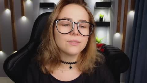 Snapshot of mira_mermayd chatting on January 2025 08:16:02 AM Mira online show from January 2025 08:16:02 AM