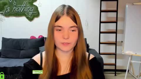 Snapshot of miraa_bloom chatting on February 2026 02:24:01 PM miraa_bloom online show from February 2026 02:24:01 PM