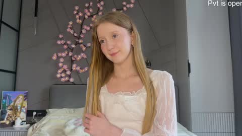 Mira online show from May 2026 04:32:01 AM