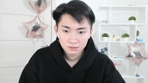              online show from December 2024 06:04:02 PM