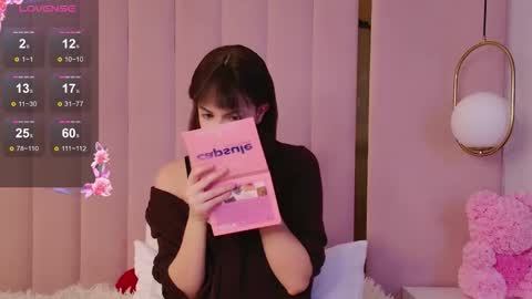 Snapshot of miranda_kery chatting on December 2025 06:32:02 AM Mira online show from December 2025 06:32:02 AM