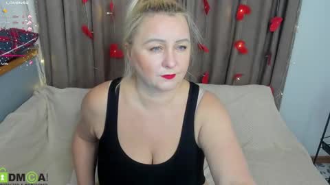Snapshot of miranda_robinson chatting on February 2025 12:05:02 PM Miranda online show from February 2025 12:05:02 PM