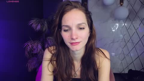 Snapshot of mirandaglow chatting on December 2024 12:00:01 PM Miranda online show from December 2024 12:00:01 PM