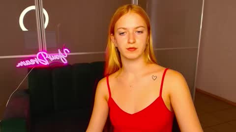 Snapshot of mirandamayers chatting on September 2025 06:03:01 AM MirandaMayers online show from September 2025 06:03:01 AM