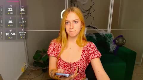 Snapshot of mirandamayers chatting on November 2025 12:37:02 PM MirandaMayers online show from November 2025 12:37:02 PM