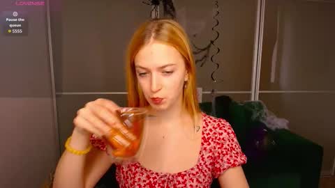 Snapshot of mirandamayers chatting on November 2025 06:56:01 AM MirandaMayers online show from November 2025 06:56:01 AM