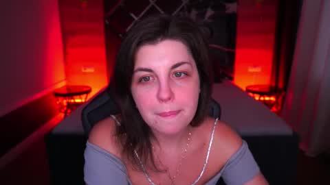 Snapshot of mirandawarm chatting on October 2025 06:16:02 AM Miranda online show from October 2025 06:16:02 AM