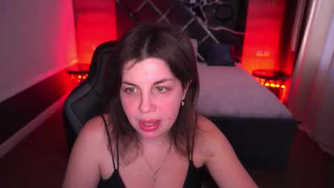 Snapshot of mirandawarm chatting on October 2025 05:59:01 AM Miranda online show from October 2025 05:59:01 AM