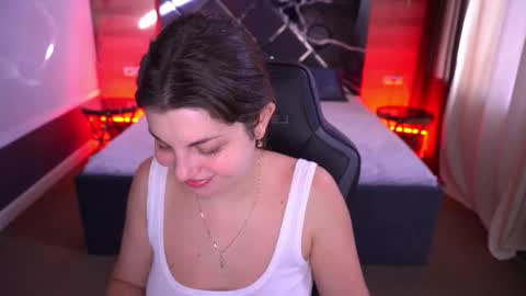 Snapshot of mirandawarm chatting on October 2025 06:59:01 AM Miranda online show from October 2025 06:59:01 AM