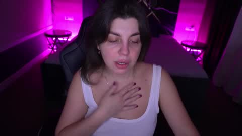 Snapshot of mirandawarm chatting on November 2025 05:39:02 AM Miranda online show from November 2025 05:39:02 AM