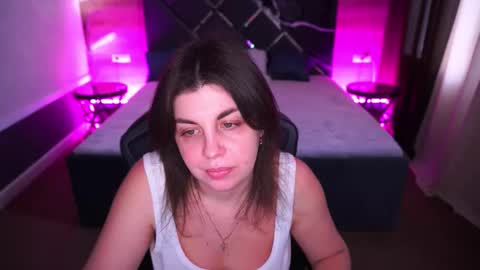 Snapshot of mirandawarm chatting on November 2025 07:18:02 AM Miranda online show from November 2025 07:18:02 AM