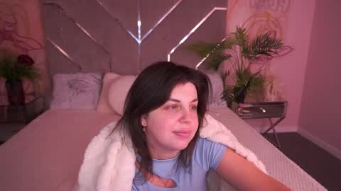 Snapshot of mirandawarm chatting on February 2026 06:22:01 AM Miranda online show from February 2026 06:22:01 AM